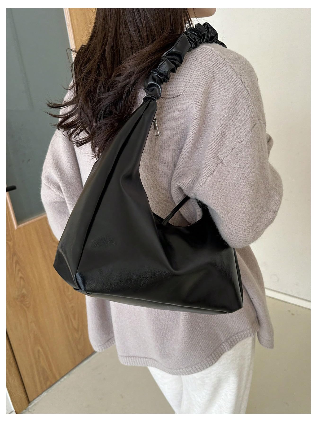 Black Ruched Handle Shoulder Bag - Image 4