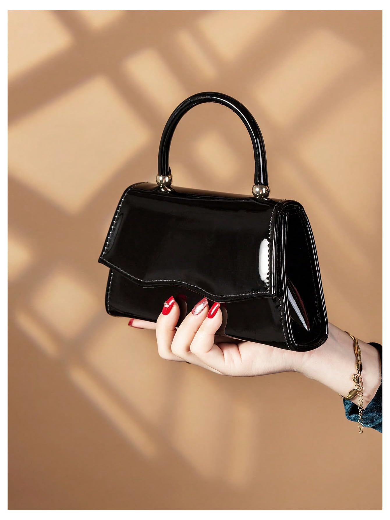 Black structured flap handbag - Image 4