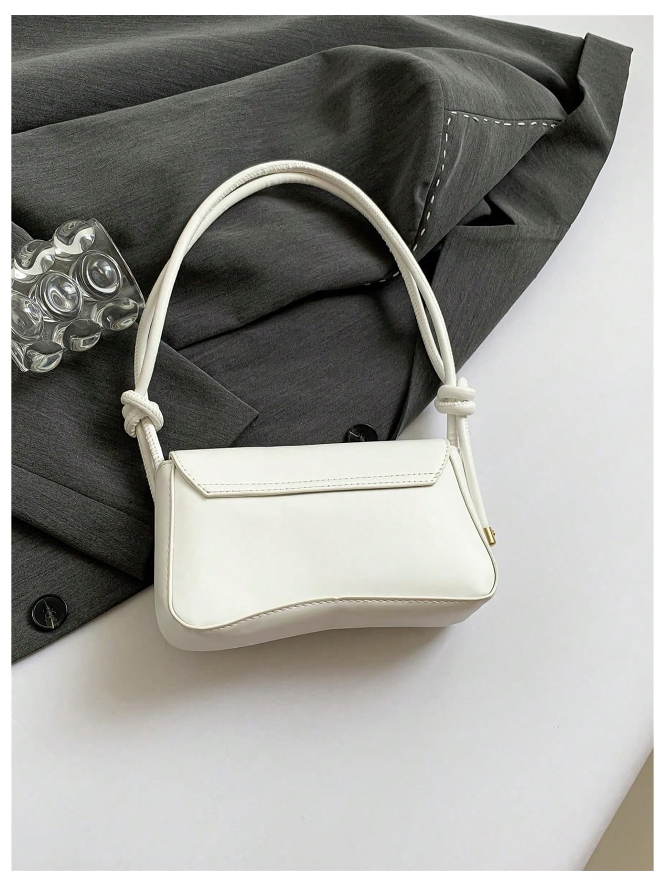 White flap shoulder bag - Image 2